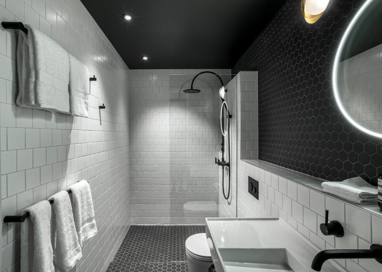 Farmers Home Hotel Нортъм Екстериор снимка